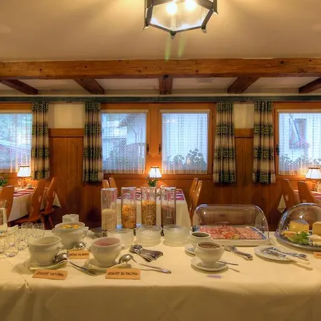 Alpina Hotel 3*
