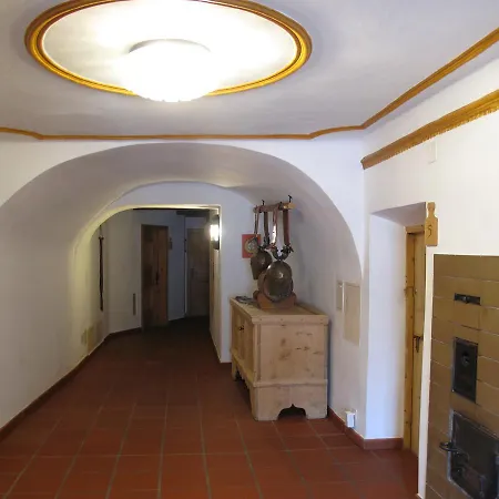 Alpina Hotel 3*